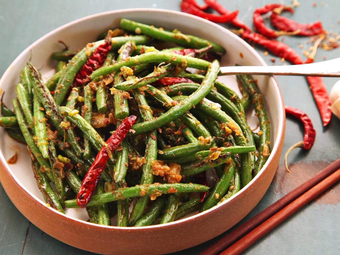 Explore Sichuan dishes, the most popular cuisine in China